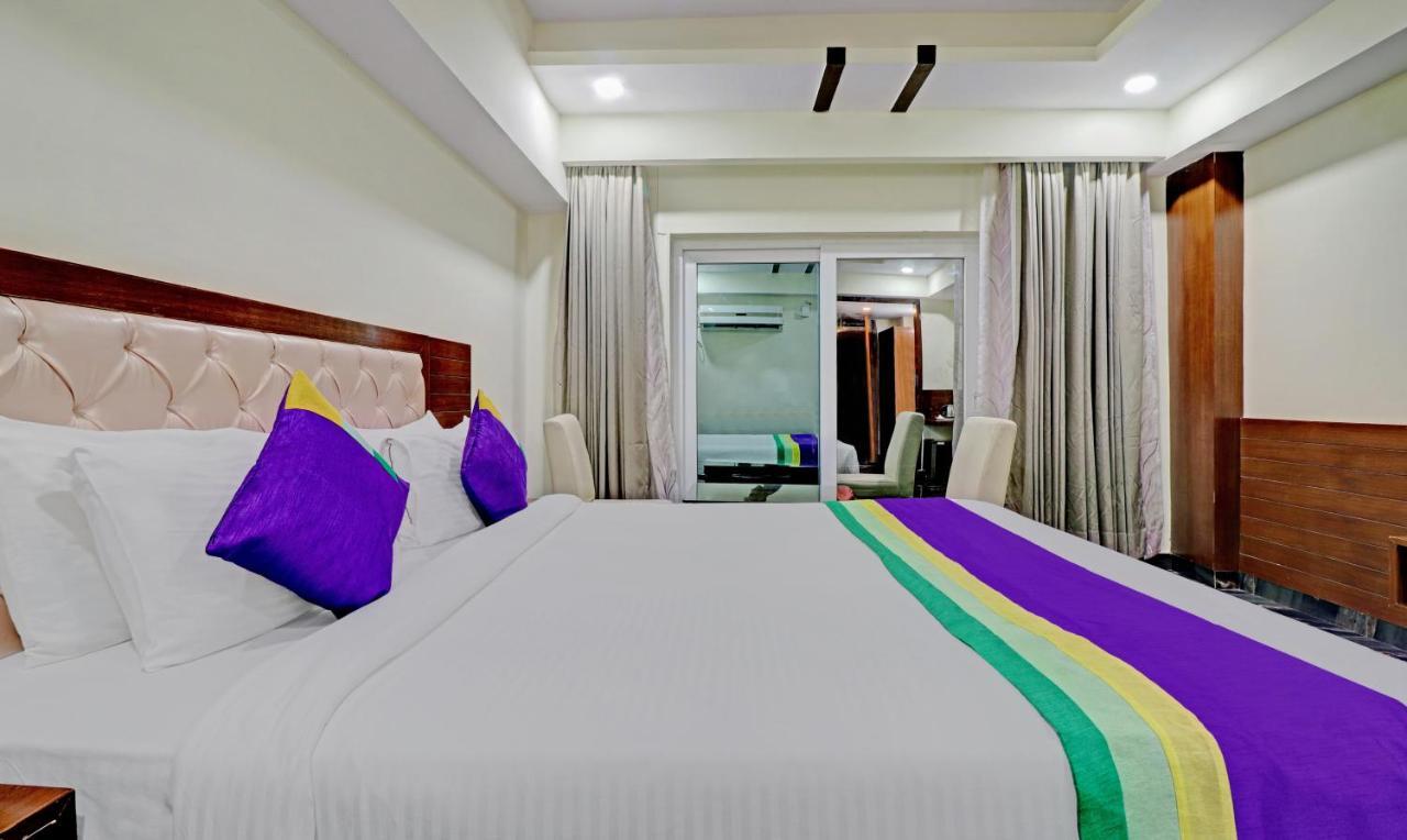 Treebo Premium Pearl Avenue Banquets And Lawn Dehradun Exterior foto