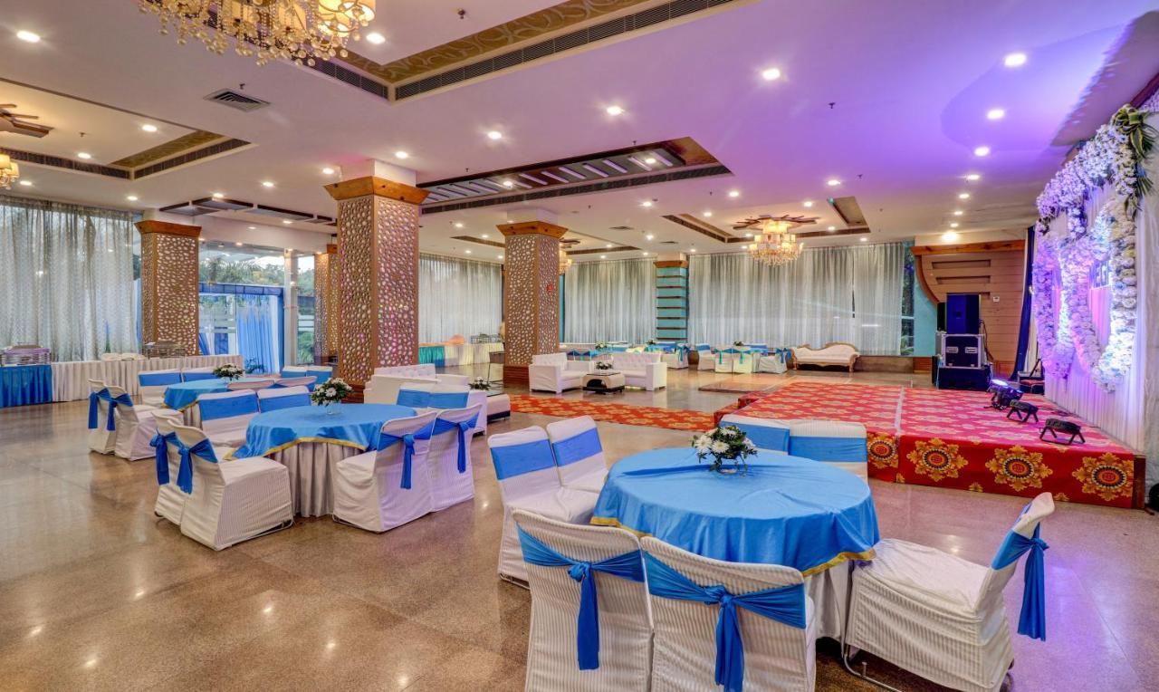 Treebo Premium Pearl Avenue Banquets And Lawn Dehradun Exterior foto