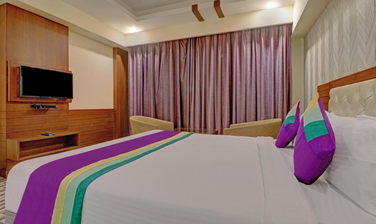 Treebo Premium Pearl Avenue Banquets And Lawn Dehradun Exterior foto